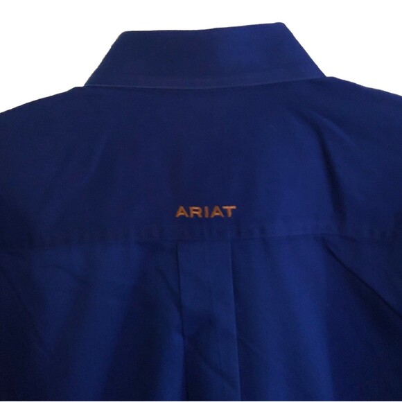 Ariat Solid Twill Classic Fit Button Down Shirt Mens Sz M Ultramarine Blue New - Picture 10 of 16